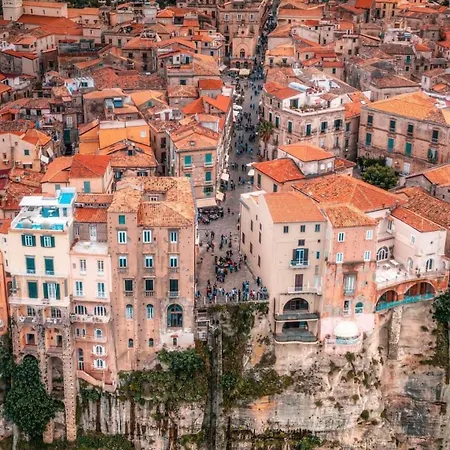 Bed & Breakfast Dreams Mare 