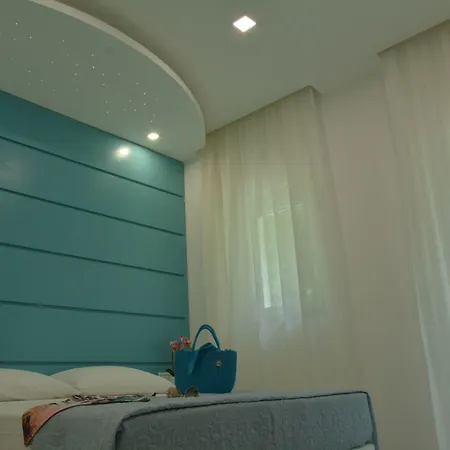 Bed & Breakfast Dreams Mare 