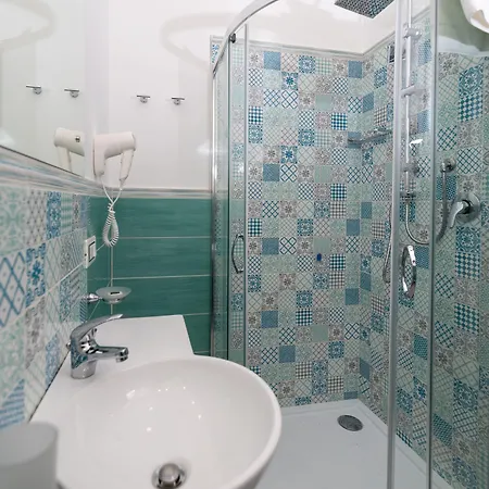 Bed & Breakfast Dreams Mare 