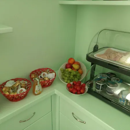 Bed & Breakfast Dreams Mare 